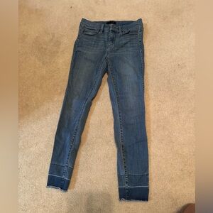 ANN TAYLOR Women’s Modern Skinny Raw Hem Jeans Ankle Slit Size 0